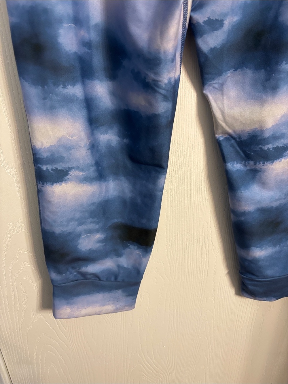 Jones New York Navy and White Cloud-Print Leggings - Picture 6 of 6